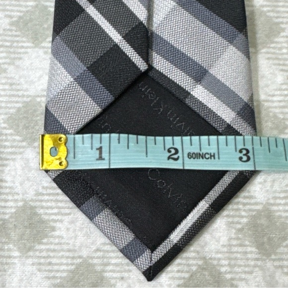 Calvin Klein Men's Neck Tie Grey Plaid Polyester - Picture 5 of 6